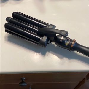 Amika High Tide Deep Waver